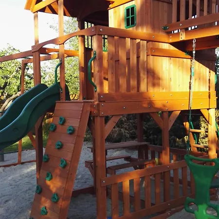 Orzechowka- Dla Rodzin Z Dziecmi 크리니차 모르스카