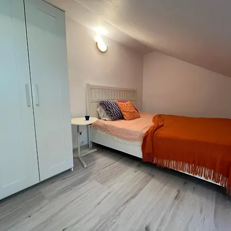 Orzechówka- Dla Rodzin Z Dziećmi Kwatera prywatna *