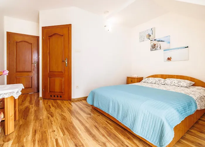 Orzechowka- Dla Rodzin Z Dziecmi 库瑞尼卡慕斯卡