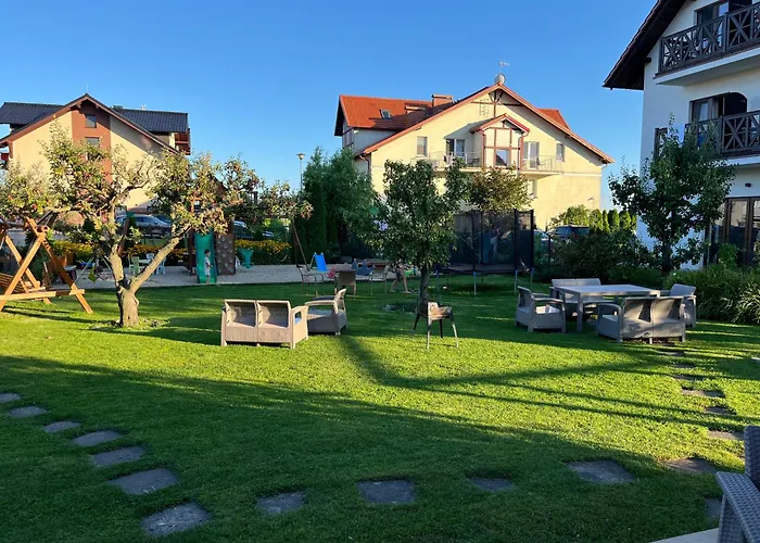 Orzechowka- Dla Rodzin Z Dziecmi 库瑞尼卡慕斯卡